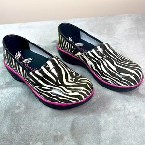 SMITTEN MULES 